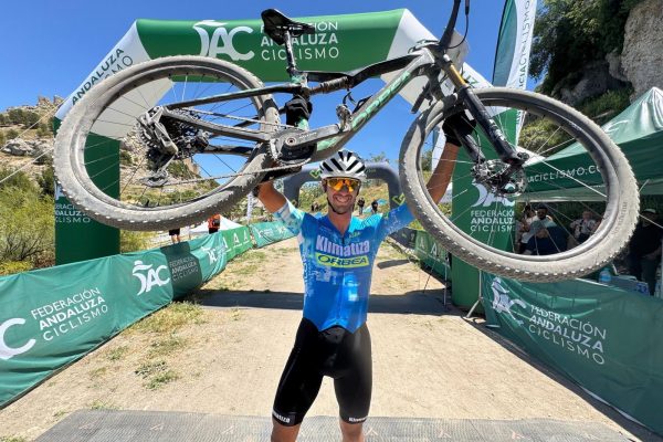 Alberto Mingorance no deja ni las migajas en la Copa de Andalucía