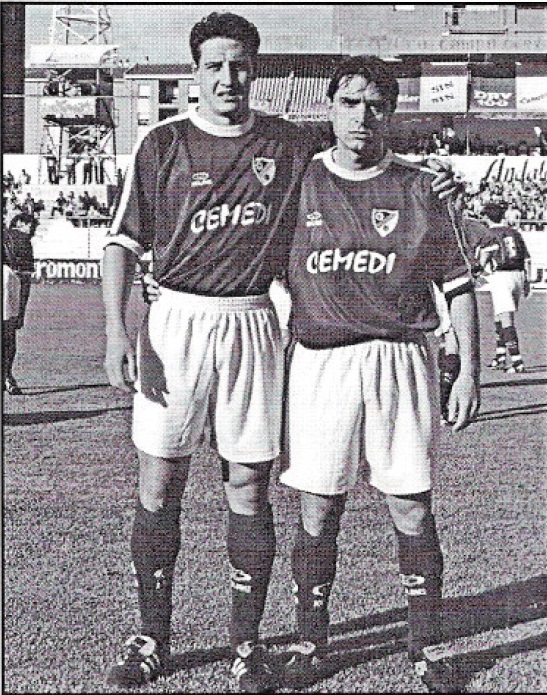 En el Linares, con su amigo Javier Luque, con el que coincidió la temporada pasada en el Motril