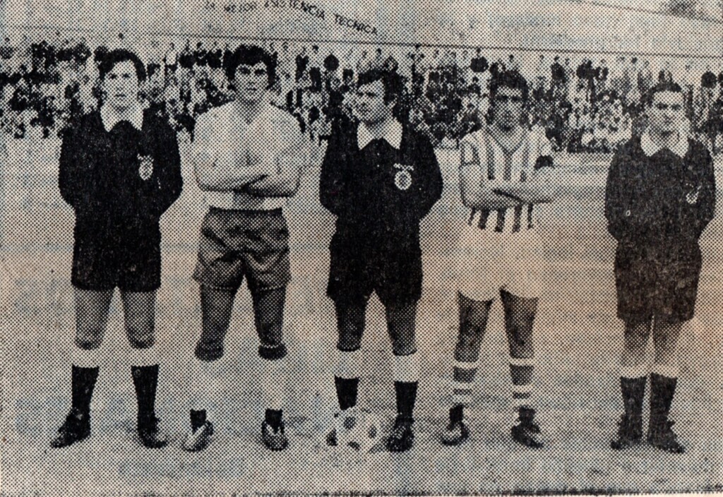 Eduardi ejerció de capitán en el partido contra el Betis Deportivo