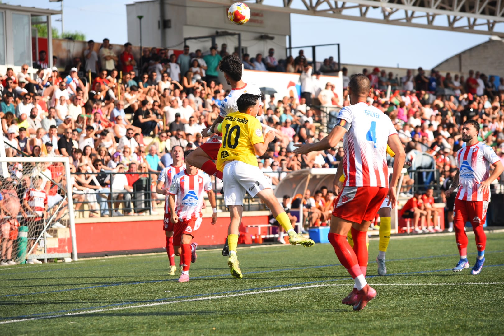 Al Arenas le basta un gol a los cinco minutos de partido para llegar con ventaja a la vuelta. Al Motril le vale una victoria por la mínima para pasar a la final